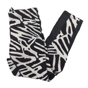 Nike Cropped Leggings Women XS Zebra Print Mesh Panel Black White Athletic‎
